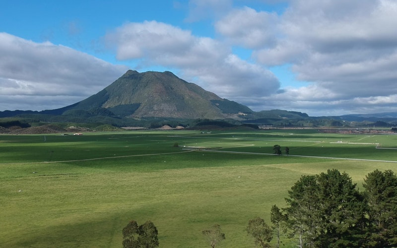 Putauaki maunga (mountain).