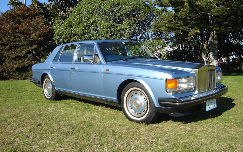 Rolls Royce Silver Spirit - wedding or special occasion car.
We also have a Rolls Royce Silver Spur in the same colour so if you're looking for an almost matching pair of cars these are them.