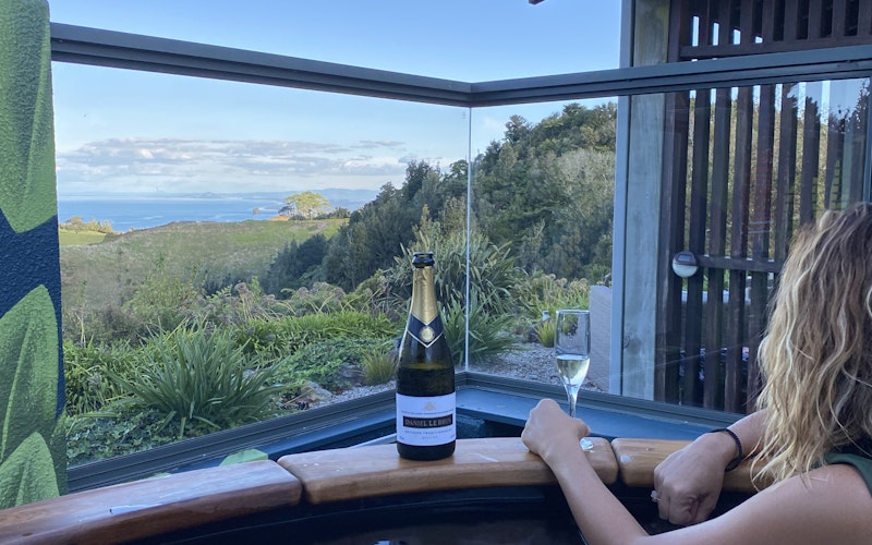 Spend your afternoon soaking in the outdoor hot tub with unbeatable views down the Bay of Plenty coastline. 